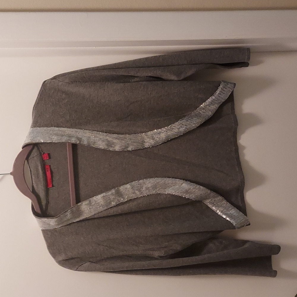 Lightweight sweater